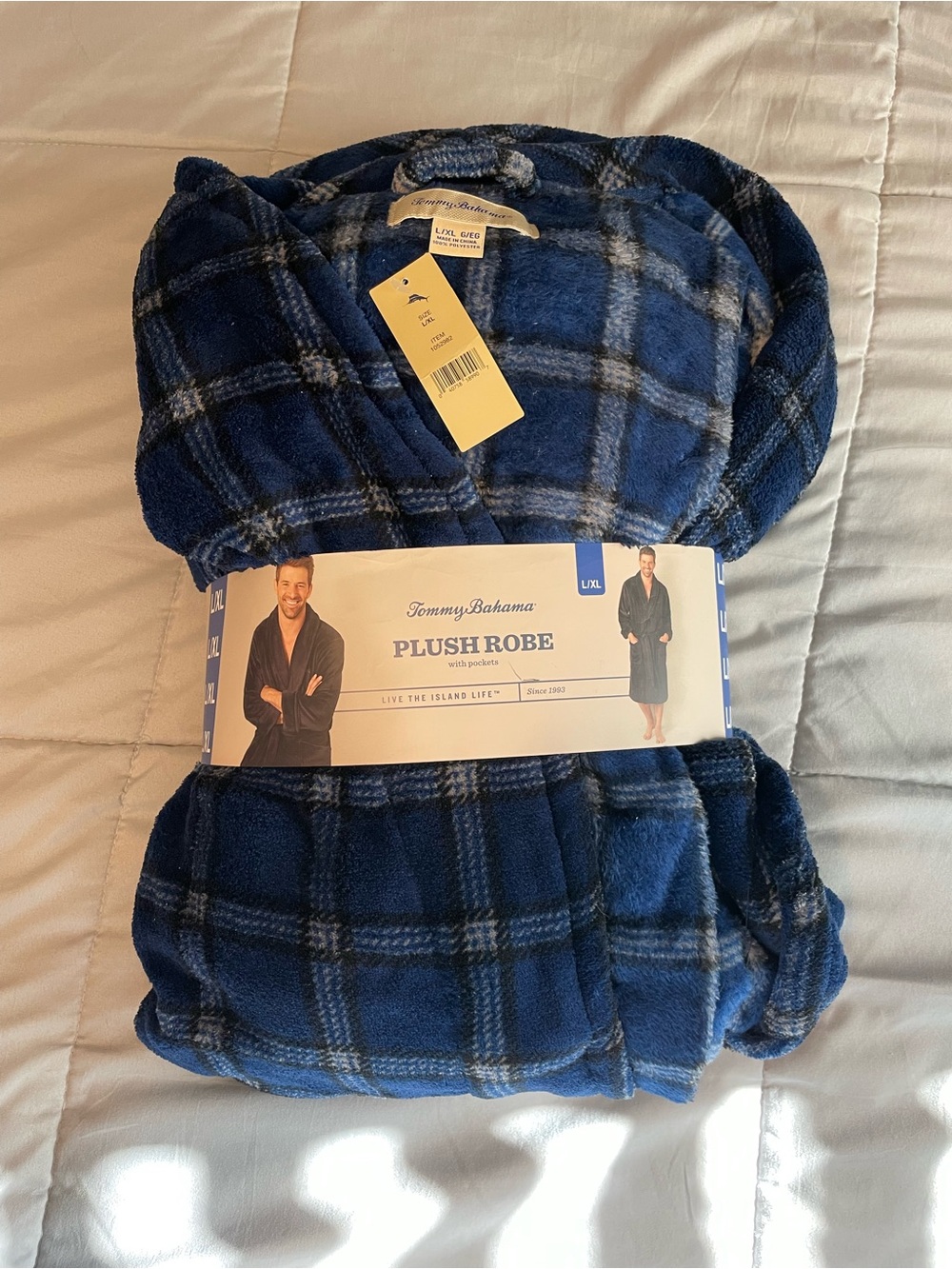 Tommy Bahama Men's Plush Robe